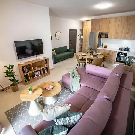 Apartman Living Golem